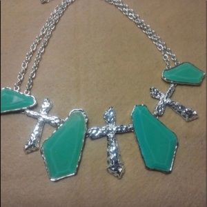 Silvertone Turquoise woman’s necklace